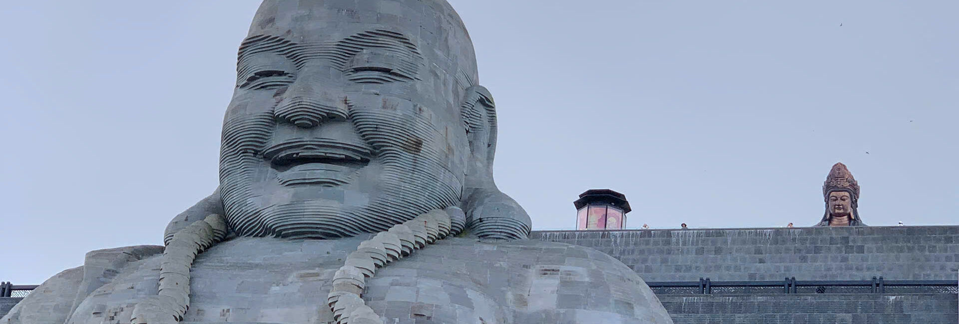 Tượng phật di lạc